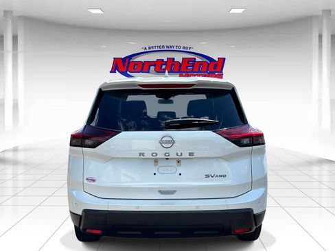 Used 2024 Nissan Rogue SV AWD/4WD image 6