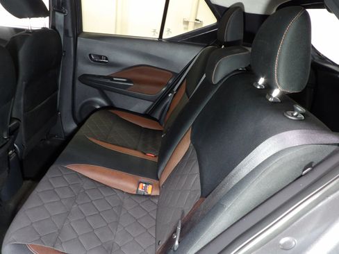 Used 2019 Nissan Kicks SR FWD image 12
