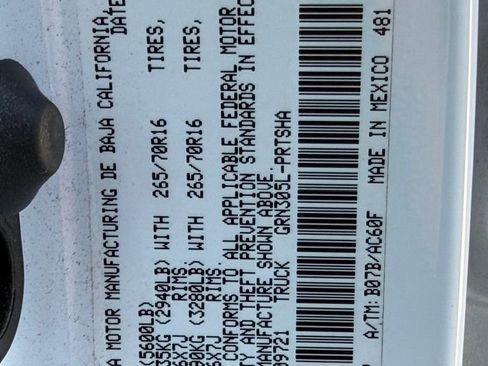 Used 2021 Toyota Tacoma TRD Off-Road w/ Technology Package image 31