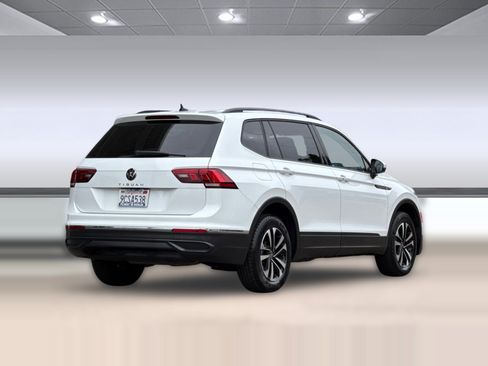 Used 2022 Volkswagen Tiguan S FWD image 9
