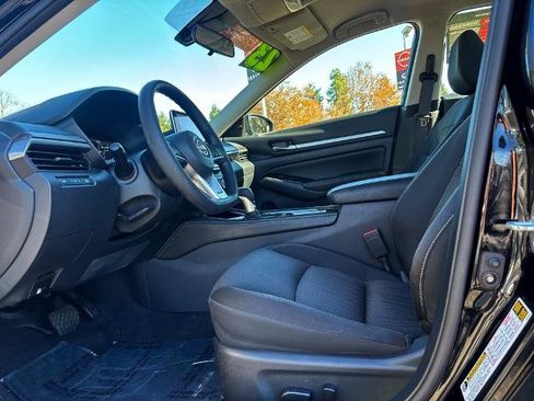 Certified 2023 Nissan Altima 2.5 SV image 12