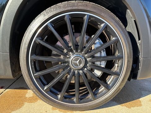 Used 2023 Mercedes-Benz GLB 35 AMG 4MATIC image 14