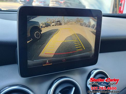 Used 2018 Mercedes-Benz GLA 250 4MATIC image 28