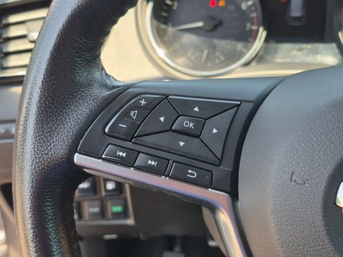 Certified 2020 Nissan Rogue SV AWD/4WD image 19