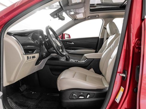 Used 2019 Cadillac XT4 Premium Luxury image 4