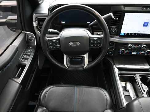 Used 2025 Ford F350 Platinum image 25