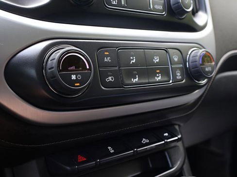 Used 2022 GMC Canyon Elevation AWD/4WD image 22