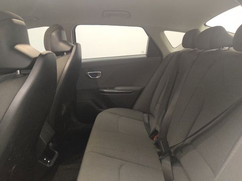 Used 2025 Kia K4 FWD image 18
