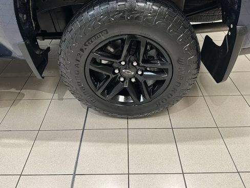 Used 2021 Chevrolet Silverado 1500 LT Trail Boss AWD/4WD image 24