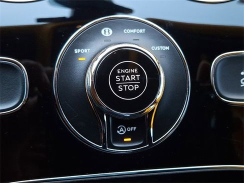 Used 2023 Bentley Bentayga image 26