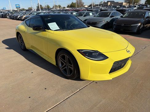 Used 2024 Nissan Z Sport w/ Floor Mat Package RWD image 8