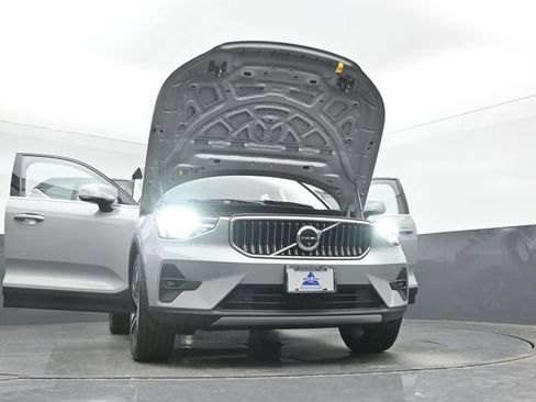 Used 2024 Volvo XC40 B5 Plus w/ Climate Package AWD/4WD image 53