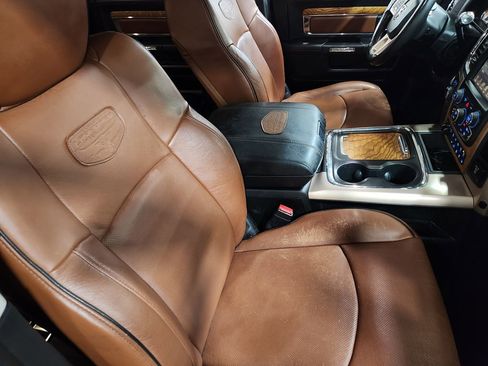 Used 2017 RAM 2500 Longhorn w/ Convenience Group AWD/4WD image 29