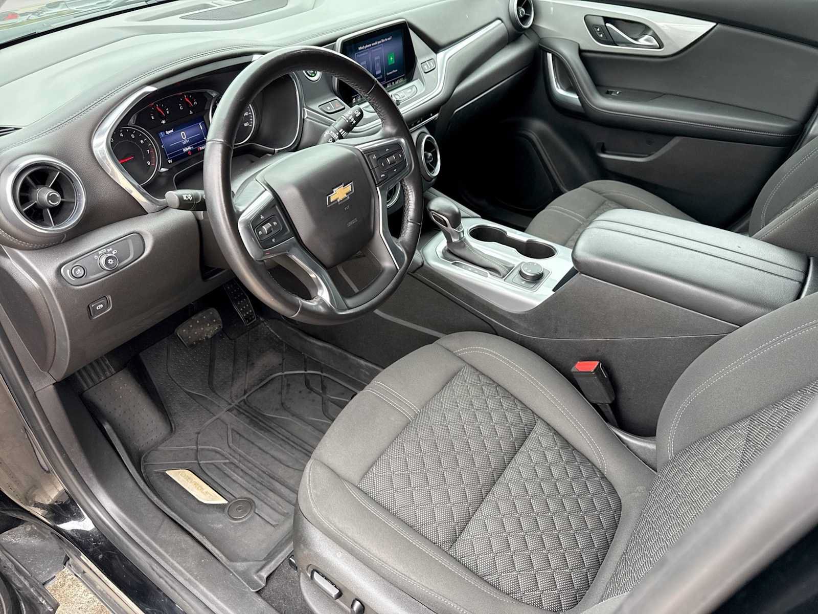 Used 2020 Chevrolet Blazer LT AWD/4WD image 2