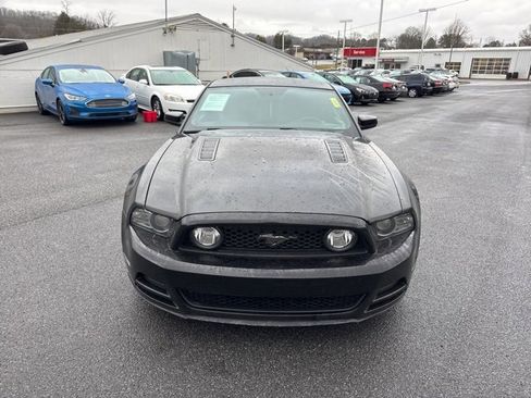 Used 2014 Ford Mustang GT image 3