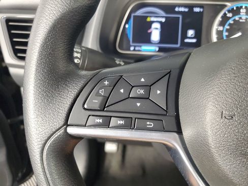 Used 2025 Nissan Leaf S FWD image 25