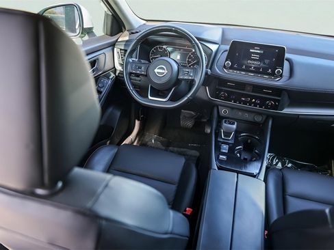 Used 2023 Nissan Rogue SV w/ SV Premium B Package image 30