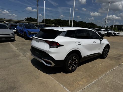 Certified 2025 Kia Sportage EX FWD image 14
