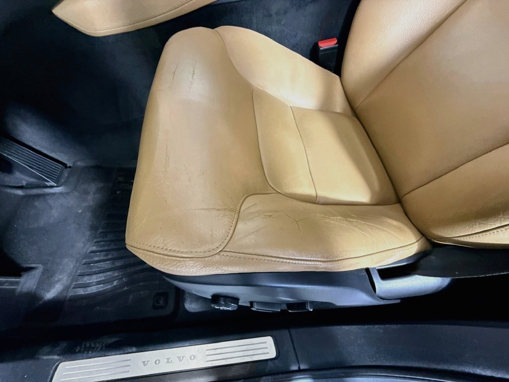 Used 2018 Volvo XC90 T6 Momentum w/ Protection Package AWD/4WD image 19