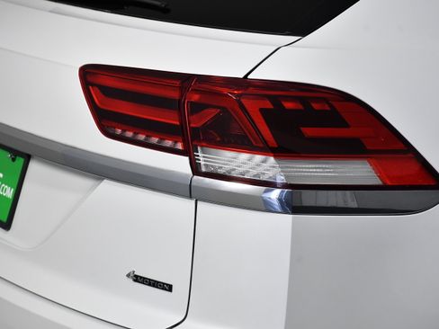 Used 2023 Volkswagen Atlas Cross Sport SEL image 30