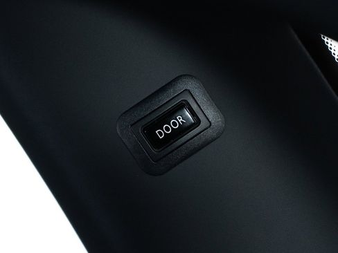 Certified 2024 Rolls-Royce Ghost Black Badge image 33