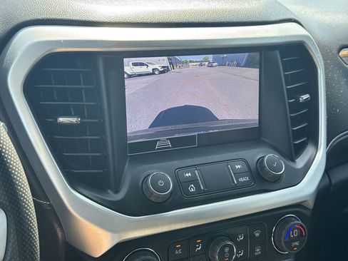 Used 2023 GMC Acadia SLE AWD/4WD image 25