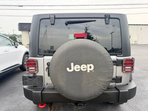 Used 2017 Jeep Wrangler Sport w/ Quick Order Package 24S AWD/4WD image 5