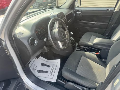 Used 2013 Jeep Patriot Sport image 11