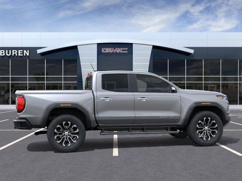 New 2026 GMC Canyon Denali image 5