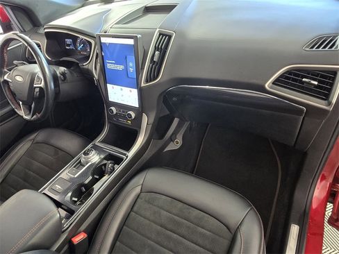 Used 2021 Ford Edge ST-Line image 14