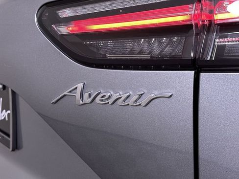 Used 2023 Buick Envision Avenir image 33