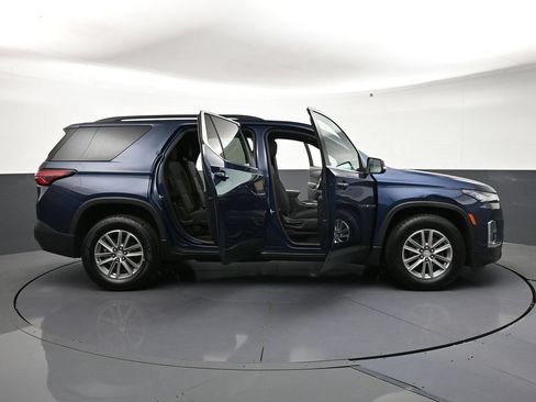 Used 2023 Chevrolet Traverse LT w/ LPO, Floor Liner Package AWD/4WD image 33