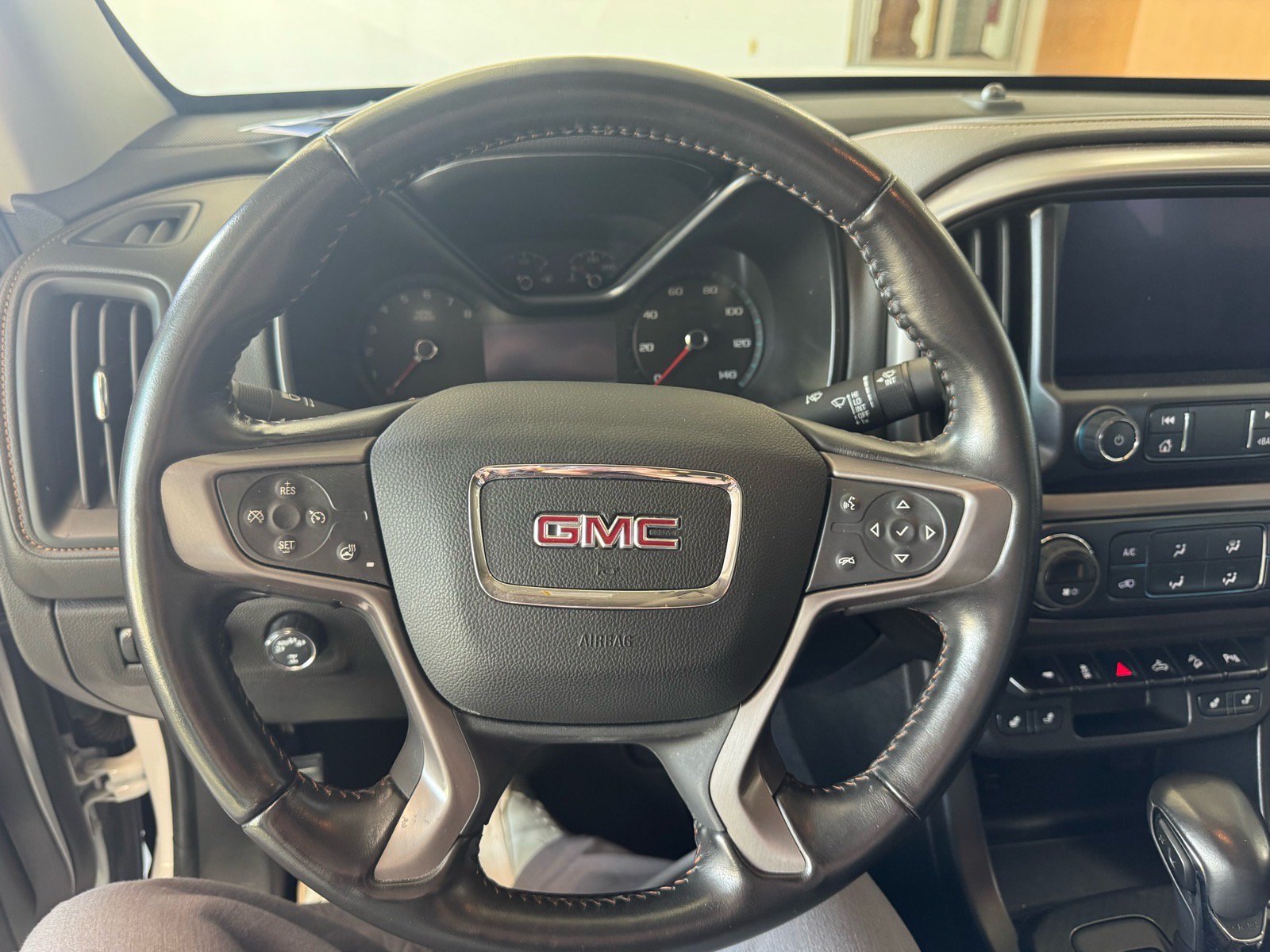 Used 2022 GMC Canyon AT4 w/ Trailering Package AWD/4WD image 19