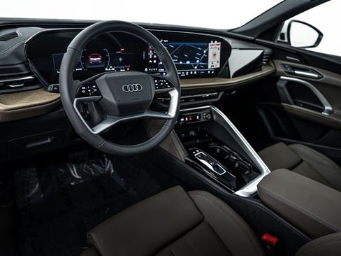 New 2025 Audi Q5 Premium Plus image 9