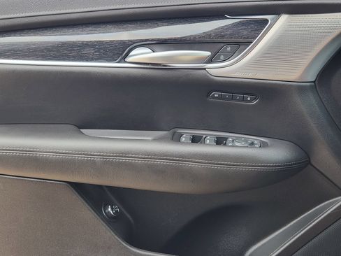 Used 2023 Cadillac XT5 Premium Luxury AWD/4WD image 22