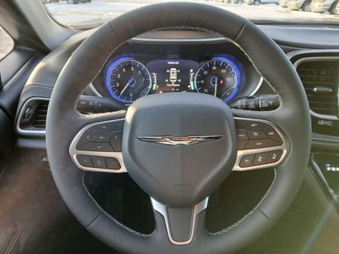 New 2026 Chrysler Pacifica Select image 14