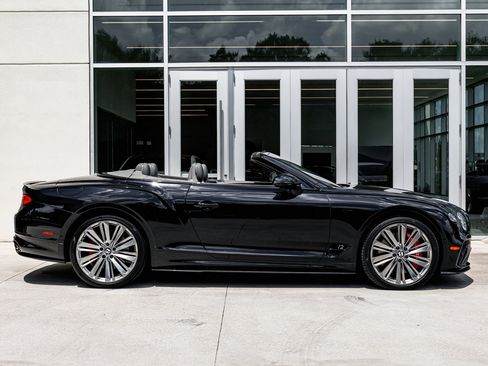 Used 2024 Bentley Continental GT Speed image 2