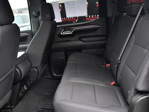 Used 2024 Chevrolet Silverado 1500 LT image 34