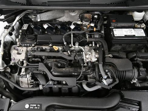 Used 2023 Toyota Corolla LE FWD image 33