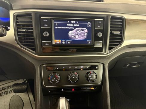 Used 2022 Volkswagen Atlas SE FWD image 24