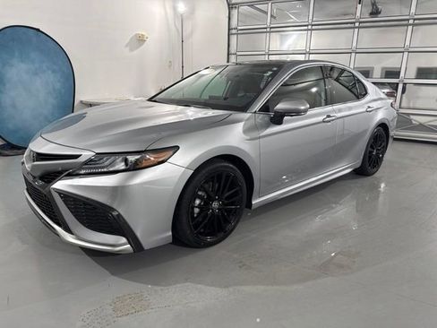 Used 2023 Toyota Camry XSE w/ Navigation Package FWD image 4