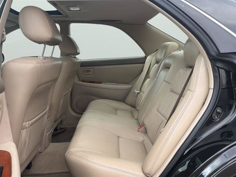Used 2000 Lexus ES 330 FWD image 16