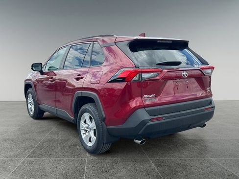 Used 2020 Toyota RAV4 XLE w/ Convenience Package AWD/4WD image 4