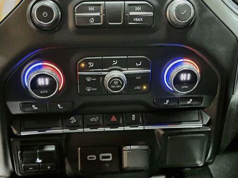 Used 2021 Chevrolet Silverado 1500 LT Trail Boss image 16