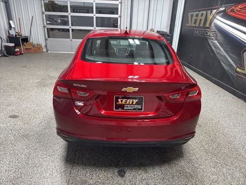 Used 2024 Chevrolet Malibu LT FWD image 17