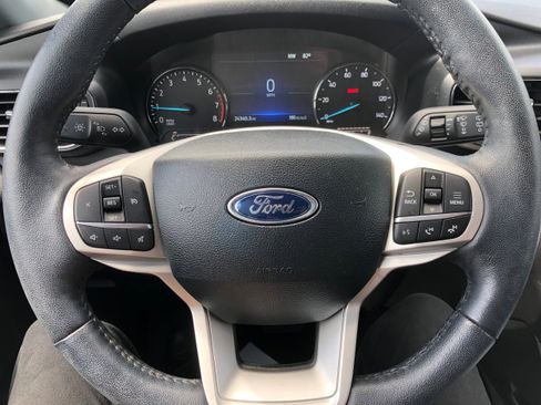 Certified 2023 Ford Explorer XLT w/ Equipment Group 202A image 15
