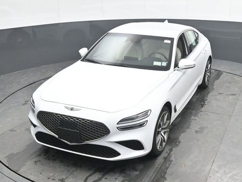Used 2024 Genesis G70 2.5T image 32
