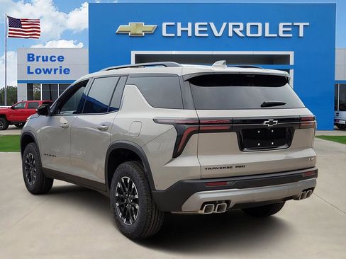 New 2026 Chevrolet Traverse Z71 w/ Enhanced Driving Package AWD/4WD image 3