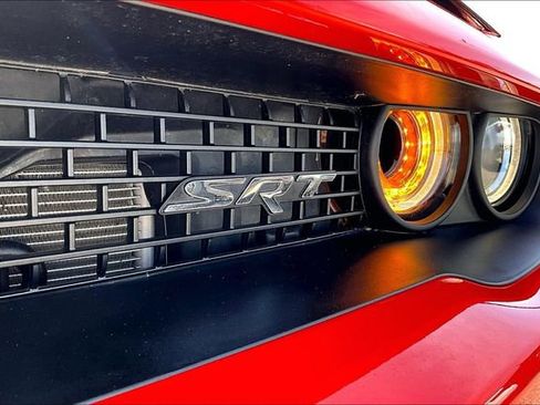 Used 2016 Dodge Challenger SRT Hellcat image 35