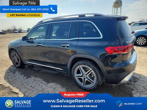 Used 2021 Mercedes-Benz GLB 250 4MATIC w/ AMG Line image 3